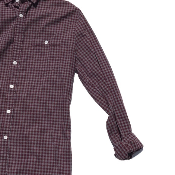 Express Men's Plaid Red & Gray Button Down Shirt Size Small - Picture 2 of 9